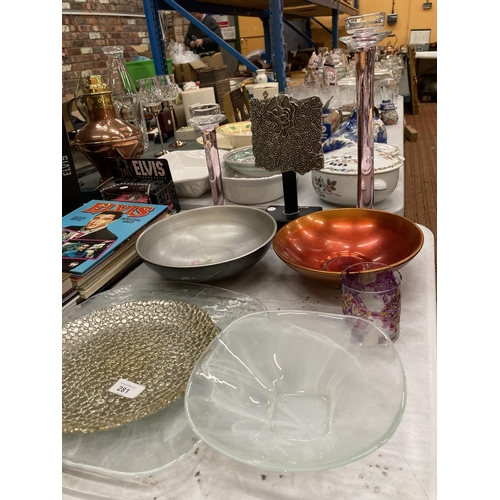 281 - VARIOUS MODERN ITEMS TO INCLUDE BOWLS, TEA LIGHT HOLDERS ETC