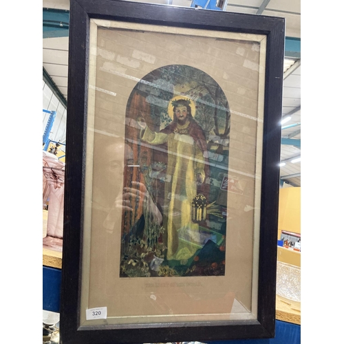 320 - A MAHOGANY FRAMED PRINT 'THE LIGHT OF THE WORLD' DEPICTING JESUS WITH A LANTERN