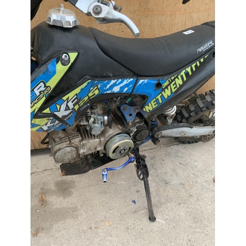 1202 - A 125 DIRT BIKE WITH M2R RACING COLOURS FOR SPARES AND REPAIRS