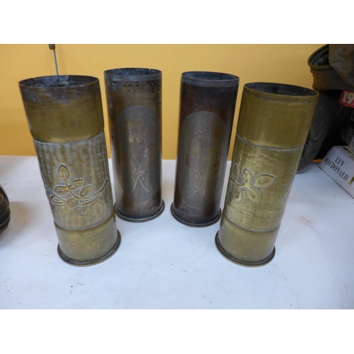 436 - A PAIR OF WORLD WAR I TRENCH ART SHELL CASES DATED 1907 AND 1915, HEIGHT 23CM AND ANOTHER PAIR OF WO... 