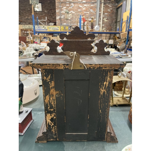 68 - AN EDWARDIAN MAHOGANY CASED MANTLE CLOCK WITH COLUMN DETAIL - MISSING KEY AND PENDULUM