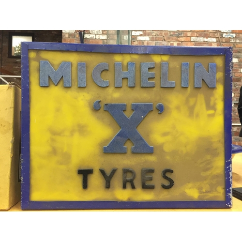 266 - A MICHELIN 'X' TYRES ILLUMINATED BOX SIGN