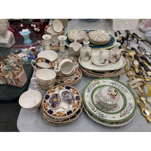 114 - A LARGE QUANTITY OF TEAWARE TO INCLUDE CUPS, SAUCERS, CAKE PLATES, JUGS, BOWLS, CANDLESTICKS, ETC,