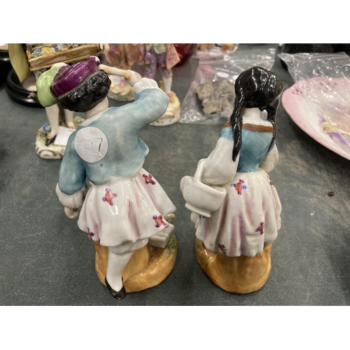 127 - A PAIR OF EARLY STAFFORDSHIRE FIGURES
