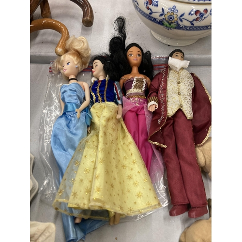 152 - FOUR DISNEY DOLLS TO INCLUDE SNOW WHITE, PRINCE CHARMING