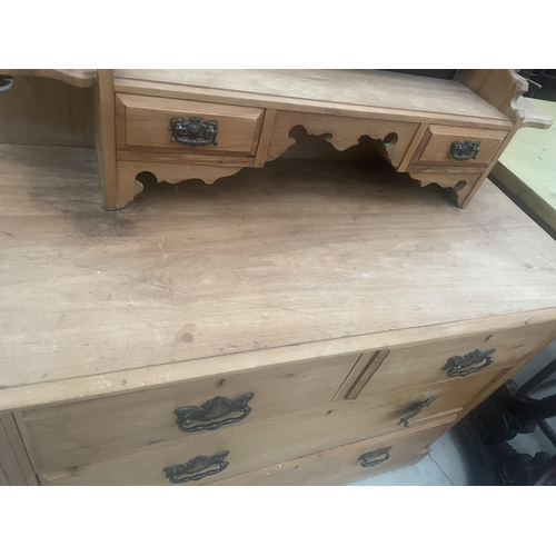 2667 - A VICTORIAN SATINWOOD DRESSING CHEST, 42