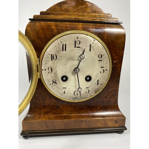 2 - A 19TH CENTURY FRENCH WALNUT CASED CHIMING MANTLE CLOCK, HEIGHT 23CM