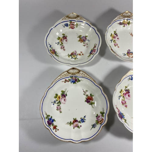 5 - A SET OF FOUR C.1820 NANTGAWR PORCELAIN HAND PAINTED BOWLS, DIAMETER 21CM