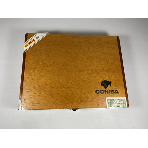 558 - A BOX OF TWENTY FIVE EXCELLENT CONDITION COHIBA CIGARS - BOUGHT FROM HAVANA IN THE 1990'S BY THE VEN... 