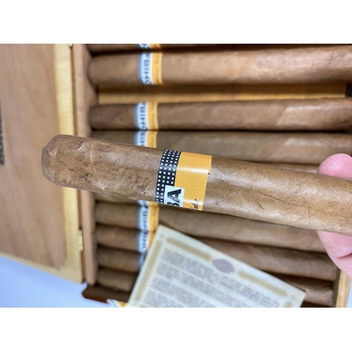 558 - A BOX OF TWENTY FIVE EXCELLENT CONDITION COHIBA CIGARS - BOUGHT FROM HAVANA IN THE 1990'S BY THE VEN... 