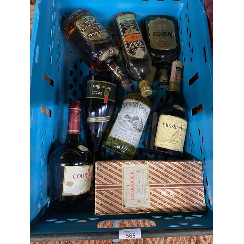 565 - A MIXED BOX OF SPIRITS, COURVOISIER COGNAC, SOUTHERN COMFORT ETC