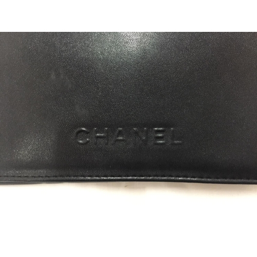 118 - A PAIR OF VINTAGE 'CHANEL' SUNGLASSES WITH CASE