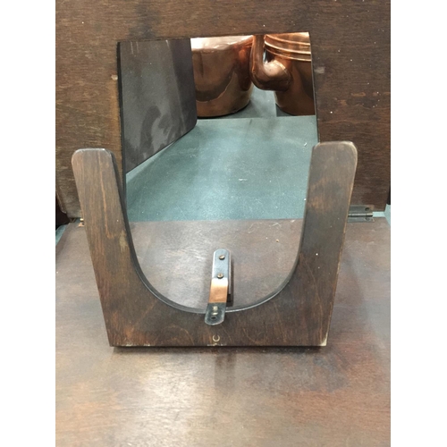 133 - A VINTAGE MAHOGANY SLIDE VIEWER STAND