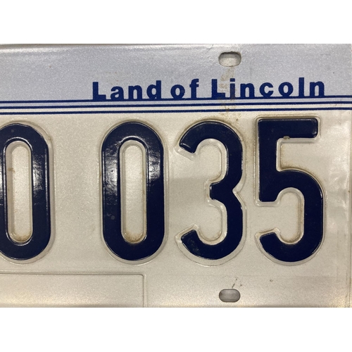 183 - AN ILLINOIS TIN LICENCE PLATE 30.5CM X 15.5CM