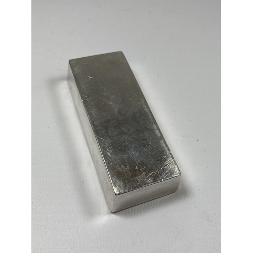 922 - A DAVID GODLEY LTD, LEICESTER, ASSAY FINE SILVER 999 14.3 OZ BAR