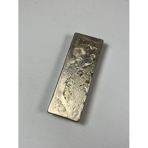 923 - A SILVER INGOT BAR, HALLMARKS FOR JOHN HENRY ODELL, LONDON, 1969, WEIGHT 227G