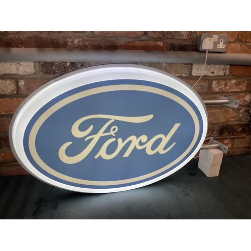 250A - A FORD DOUBLE SIDED ILLUMINATED LIGHT BOX SIGN WITH BRACKET - WORKING ORDER AT TIME OF CATALOGUING. ... 