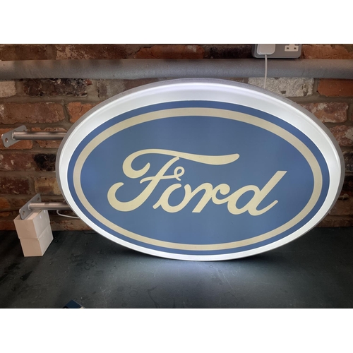 250A - A FORD DOUBLE SIDED ILLUMINATED LIGHT BOX SIGN WITH BRACKET - WORKING ORDER AT TIME OF CATALOGUING. ... 