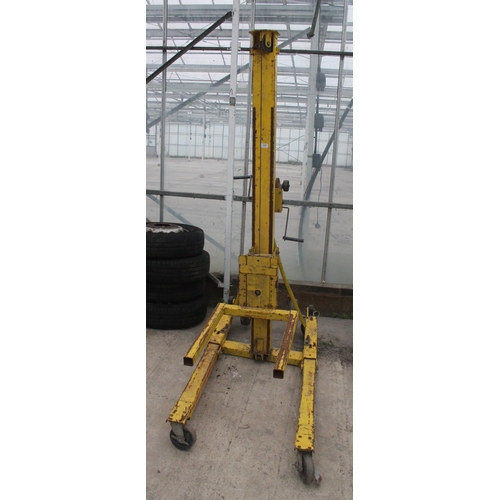 102 - BRICK LIFTER  NO  VAT