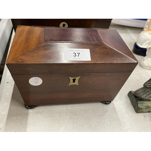 37 - A 19TH CENTURY MAHOGANY TEA CADDY WITH TWO INNER LIDDED SECTIONS