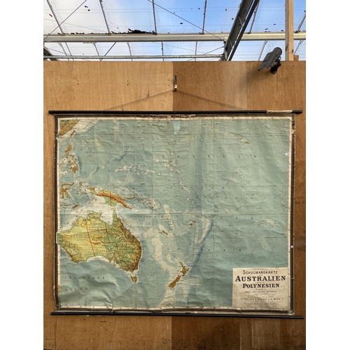 1202 - A LARGE VINTAGE GERMAN WALL MAP OF AUSTRALIEN UND POLYNESIEN