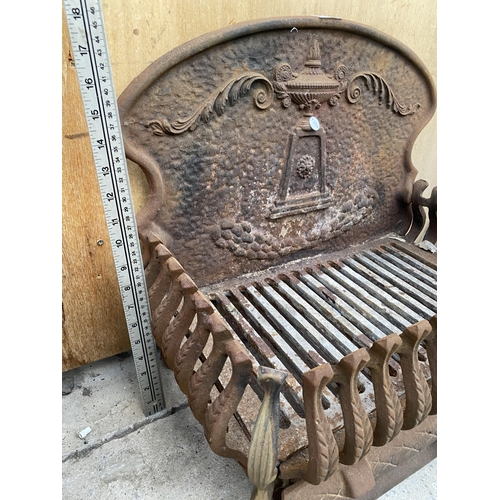 1213 - A VINTAGE CAST IRON FIRE GRATE WITH DECORATIVE CAST IRON BACK