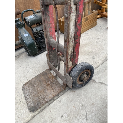 1224 - A VINTAGE WOODEN AND METAL SACK TRUCK