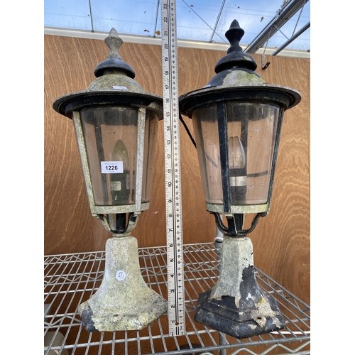 1226 - A PAIR OF OUTDOOR PILLAR LIGHTS