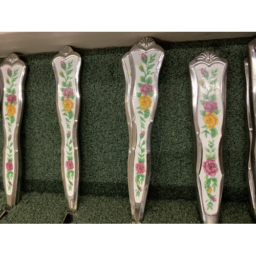 254 - A BOXED SET OF ROYAL ALBERT OLD COUNTRY ROSES FLATWARE