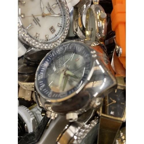 291 - A LARGE QUANTITY OF WRISTWATCHES TO INCLUDE AVIATOR, ZEON, COTTON TRADERS, ETC