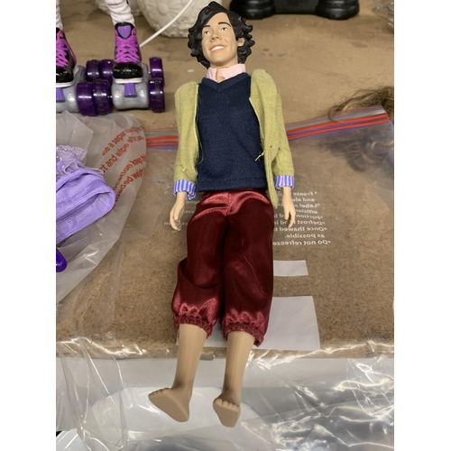 1002 - A HARRY STYLES TOY DOLL FIGURE