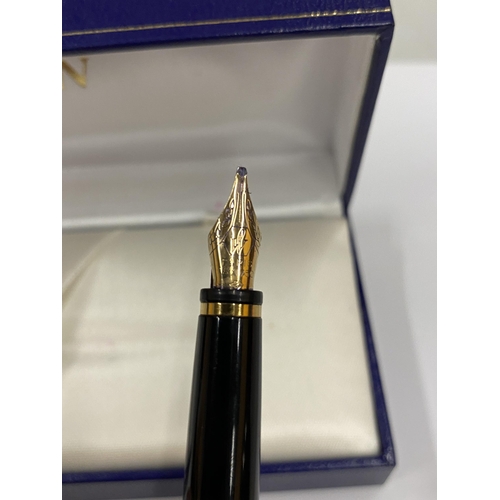 155 - A BOXED WATERMAN PEN WITH 18CT YELLOW GOLD NIB