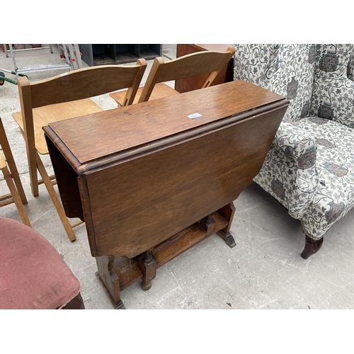 2583 - A MID 20TH CENTURY OAK GATELEG TABLE ON BARLEYTWIST LEGS