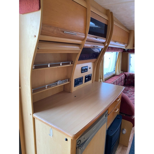 170 - 2005 ELDIS CRUSADER HURRICANE CARAVAN CLEAN MODERN CARAVAN SOLD AS SEEN NO VAT