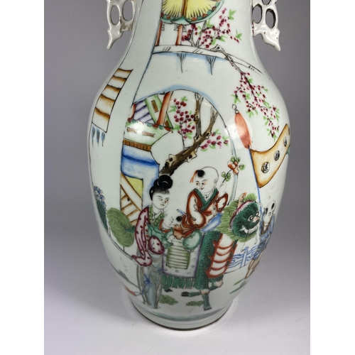 331 - A LARGE 19TH CENTURY CHINESE QING PORCELAIN VASE WITH FIGURAL & CALLIGRAPHY DESIGN, HEIGHT 43CM