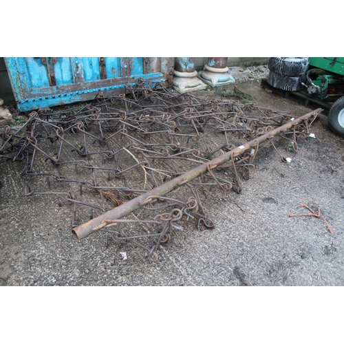 209 - CHAIN HARROWS  10' NO VAT