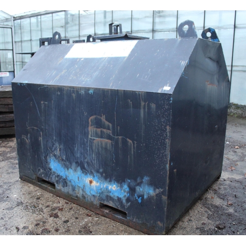 233 - 2272 LITRE FUEL TANK + VAT