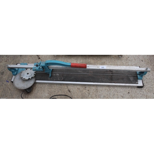 542 - TILE CUTTER  + VAT