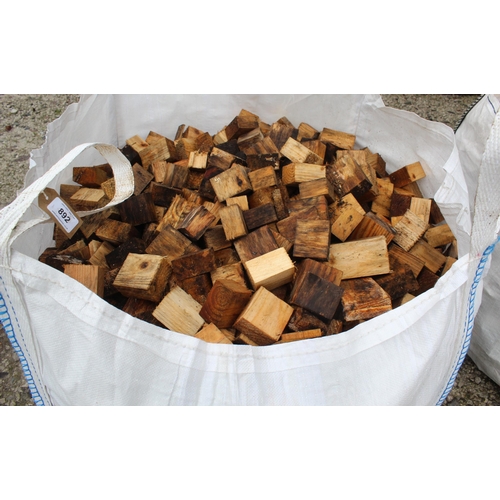 892 - TOTE OF BLOCKS  NO VAT