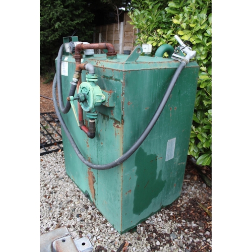 918 - DIESEL TANK WITH NOZZLE 650LITRE PERFECT WORKING ORDER BEEN USED FOR RED DIESEL +  VAT