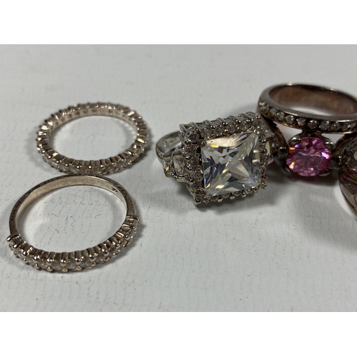 661 - FIVE ASSORTED SILVER RINGS