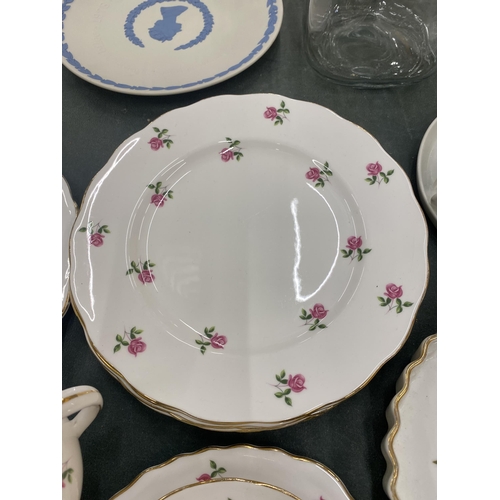 822 - A COLCLOUGH ROSE PATTERNED TEA SET TO INCLUDE CAKE PLATES, CUPS, SAUCERS, SIDE PLATES, SUGAR BOWL AN... 