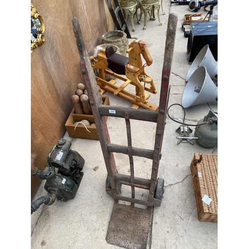 1224 - A VINTAGE WOODEN AND METAL SACK TRUCK