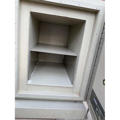 1281 - A LARGE CHUBB SAFE (UNLOCKED BUT NO KEY PRESENT)