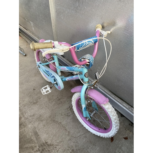 1348 - A GIRLS SCHWINN GTEAM BIKE