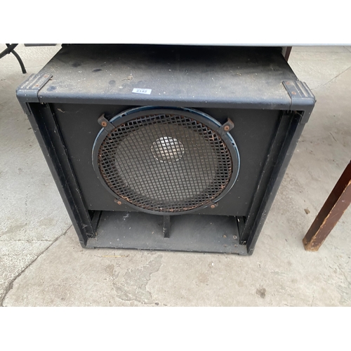 2142 - A LARGE SPEAKER