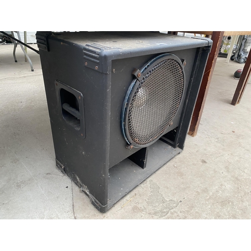 2142 - A LARGE SPEAKER