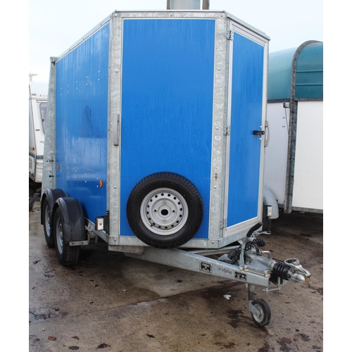 205 - IFOR WILLIAMS BV85 -BLUE LIKE NEW WITH ROLLER SHUTTER REAR DOOR 4 GOOD TYRES NEVER BEEN LOADED + VAT