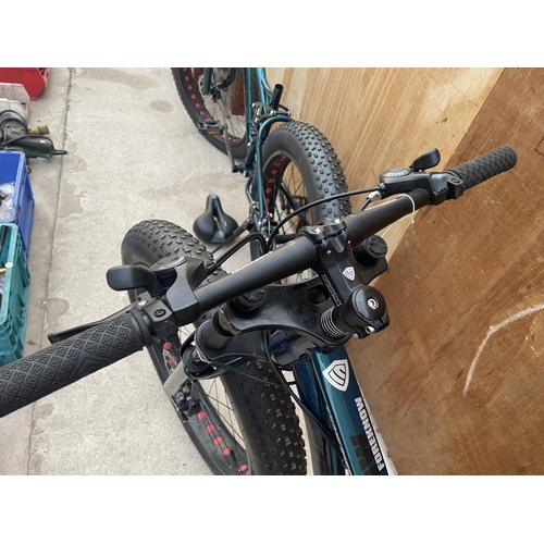 1204 - AN AS NEW FOREKNOW SUPERLITE MOUNTAIN BIKE WITH BREAK DISCS AND 21 SPEED SHIMANO GEAR SYSTEM