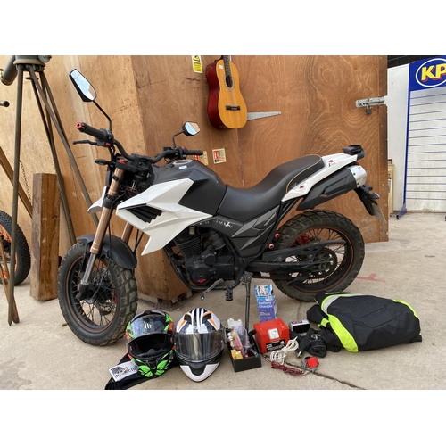 1250A - A LEXMOTO TEKKEN 125 CC MOTORBIKE REG: MF68PYL WITH KEY AND LOG BOOK,  MOT TO 28.11.23, 8241 MILES A... 